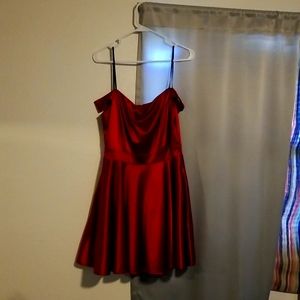 Elegant Dress on or off the shoulder